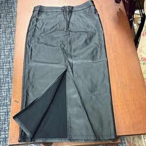 Lucy Paris Black Pencil Skirt